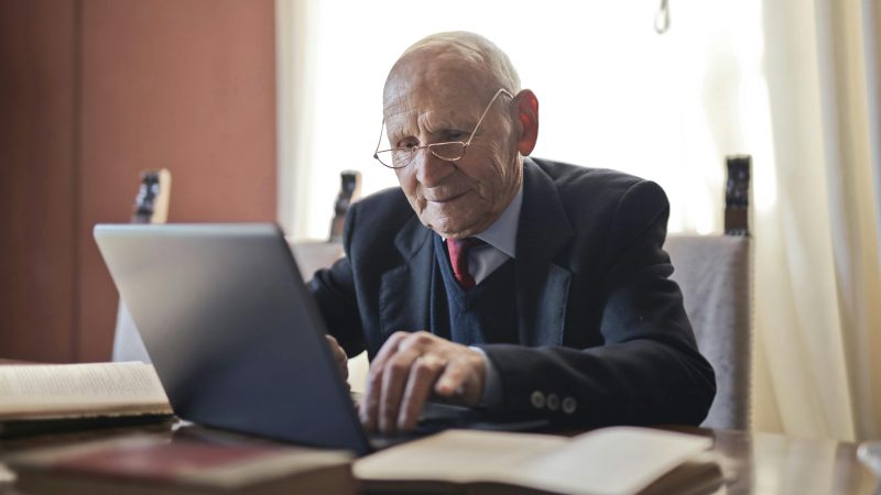 Combien d'heures de travail faut-il pour toucher le chômage après démission ?