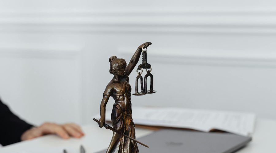 Comment devenir huissier de justice ?